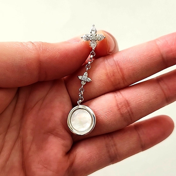 apm Monaco Earrings - Picture 6 of 9